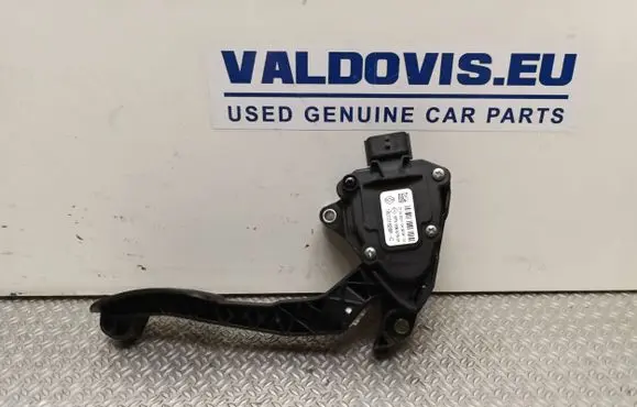 Renault Master III Accelerator throttle pedal 180101626R 27042021 6PV00997801