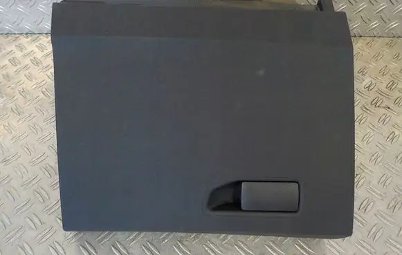 Peugeot 5008 II Glove box set 