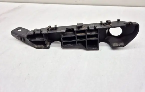 KIA Ceed Front bumper mounting bracket 86516A2000