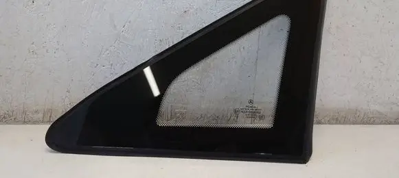 Mercedes-Benz Vito Viano W639 Front triangle window/glass A6396736305 6396736305