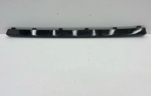 Volvo XC90 Front bumper splitter molding 31383799
