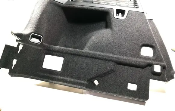Trunk/boot side trim panel