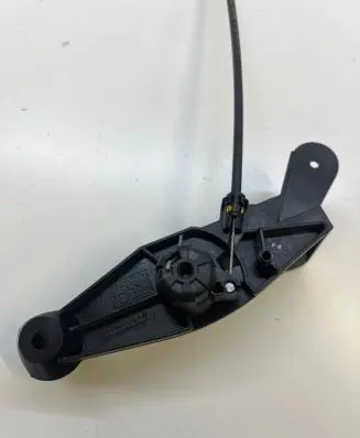 BMW X6 E71 Engine bonnet (hood) release handle 7148521