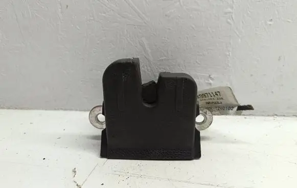 Volkswagen Golf Plus Tailgate/trunk/boot lock/catch/latch 5M0827505B