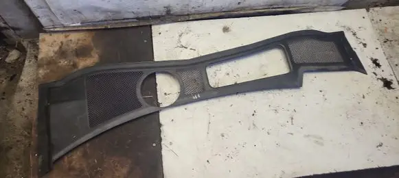 Audi A4 S4 B5 8D Wiper trim 