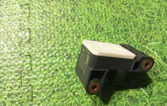 BMW X5M E70 Airbag deployment crash/impact sensor 6911003