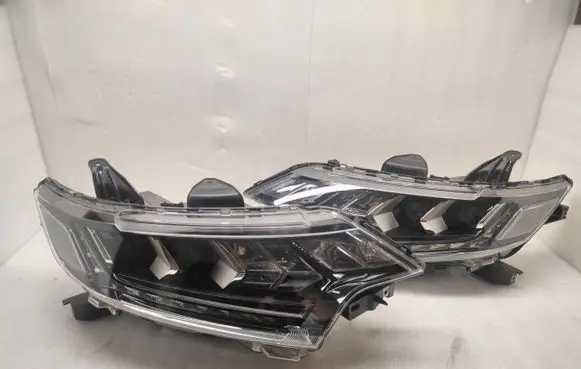 Mitsubishi Outlander Headlight/headlamp