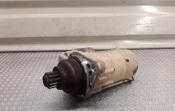 Skoda Yeti (5L) Starter motor 02M911024A