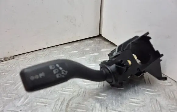 Audi A4 S4 B7 8E 8H Indicator stalk 4E0953513K