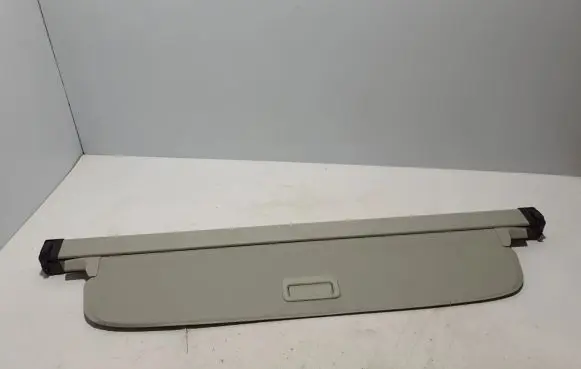 Parcel shelf