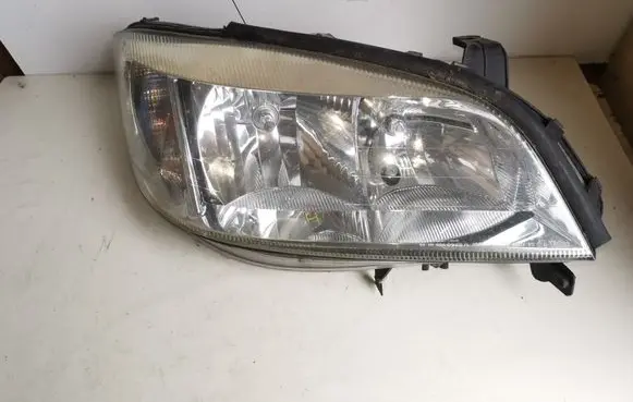 Opel Zafira A Headlight/headlamp 90582022