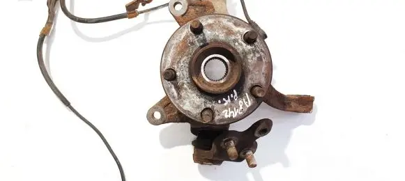Toyota Previa (XR30, XR40) II Front wheel hub