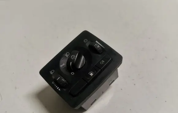 Volvo S40 Light switch 30739298