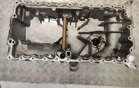 Volvo V60 Oil sump 31359988aa