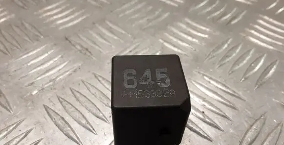 Volkswagen Golf VII Other relay 4H0951253A