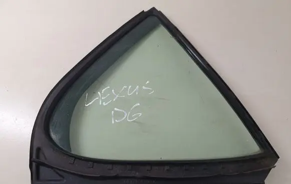Lexus IS 220D-250-350 Rear vent window glass 