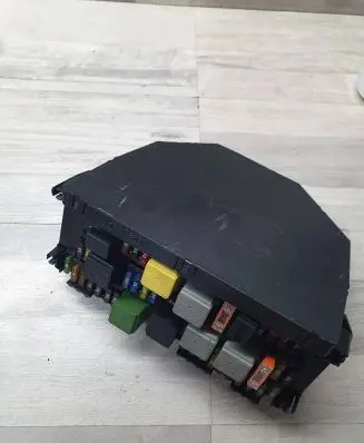 Mercedes-Benz E W212 Fuse module A2129006212 A2129025405 A2129015504