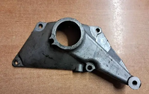 Mercedes-Benz E W124 other engine part 1032050805