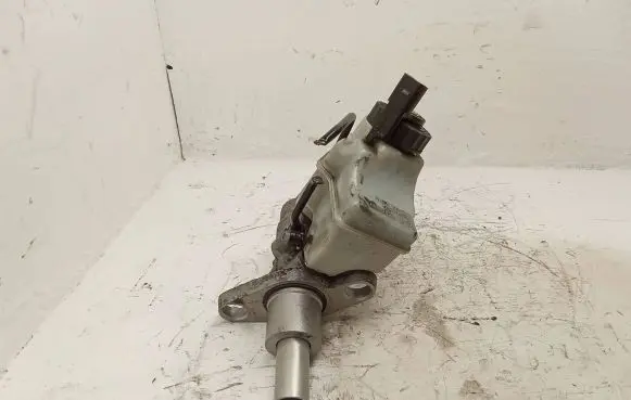 Volkswagen Tiguan Master brake cylinder 5N2611301A 03350890421