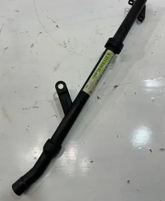 Mercedes-Benz C W204 Engine coolant pipe/hose A2710181382 . | 888.112.384