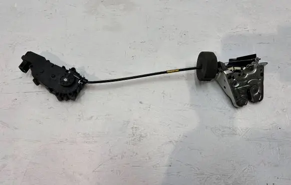 Mercedes-Benz GLS X166 Tailgate/trunk/boot lift motor A2047500060