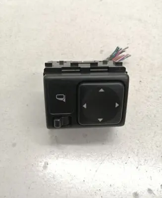 Nissan X-Trail T30 Wing mirror switch 6901J