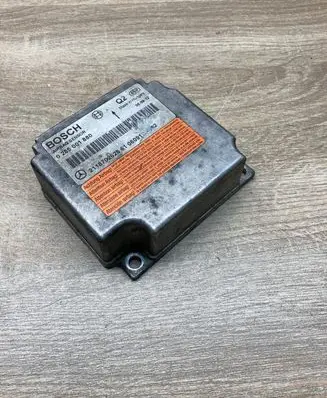 Mercedes-Benz E W211 Airbag deployment crash/impact sensor 2118702626 0285001880