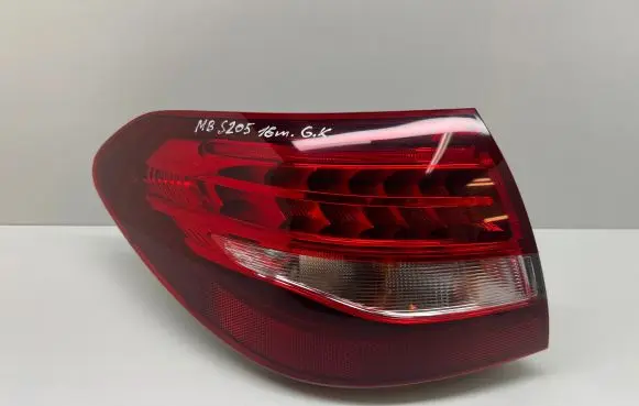 Mercedes-Benz C W205 Rear/tail lights A2059060557 624001 YAP3321420