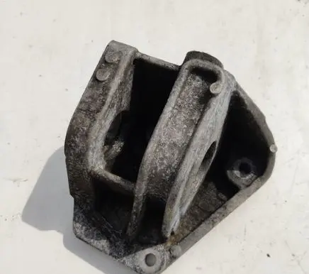 Renault Espace - Grand espace IV Driveshaft support bearing bracket 8200000034
