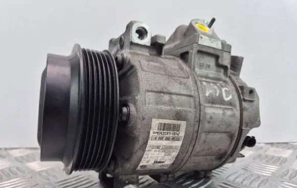 Mercedes-Benz C W204 Air conditioning (A/C) compressor (pump) A0022304511 Z0006615E 1031393161