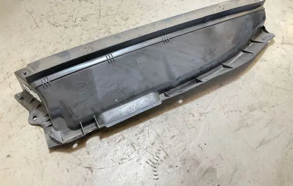 BMW X1 F48 F49 Other engine bay part 9621205 7290716 15677210