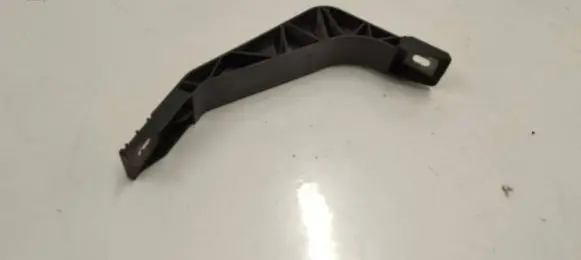 Audi Q3 8U Radiator support slam panel bracket 8u0805528