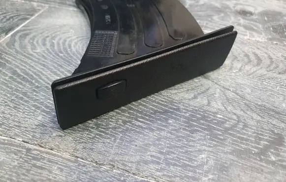 BMW 5 E60 E61 Cup holder 314300100