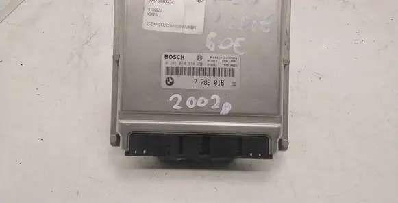 BMW 5 E39 Engine control unit/module 7788016 0281010314 28RTE908