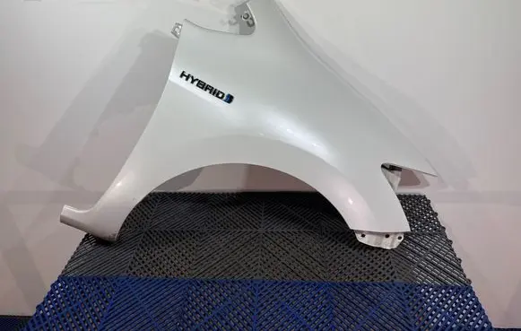 Toyota Auris 150 Fender 