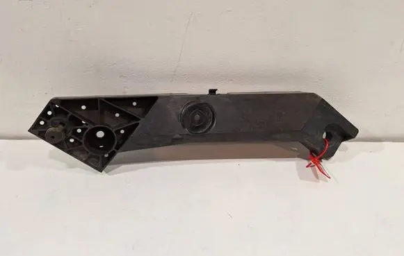 Renault Trafic III (X82) Radiator support slam panel bracket 625001299R