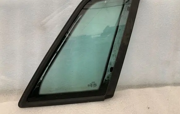 Audi A3 S3 8L Rear windscreen/windshield window 8L4845300
