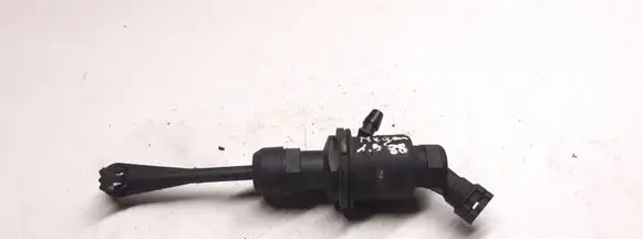 Renault Megane II Clutch master cylinder