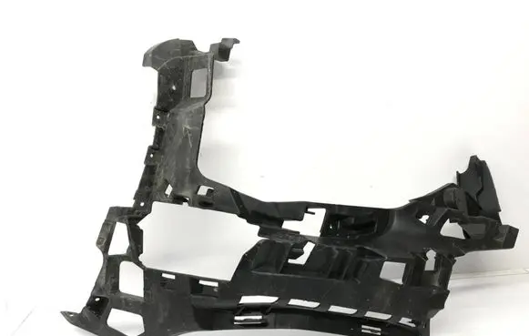 Mercedes-Benz E AMG W213 Front bumper mounting bracket A2138857104