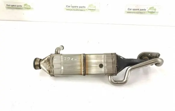 Mercedes-Benz R W251 EGR valve cooler 6421400175 A6421400175
