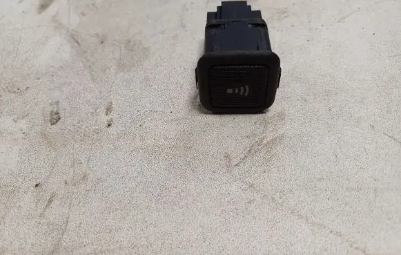 Audi A8 S8 D2 4D Alarm switch 8L0962109