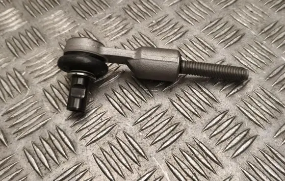 Volkswagen PASSAT B5 Steering tie rod end 2586301