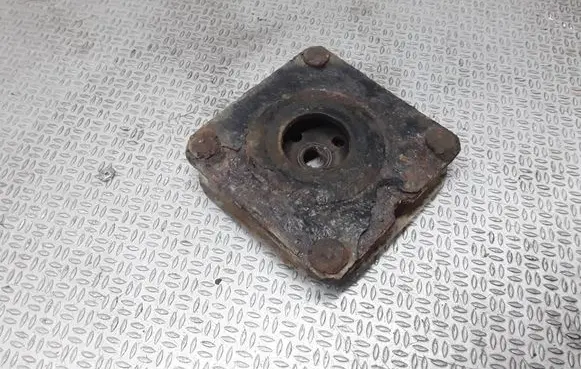 Mazda MPV Coil spring mount 