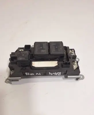 Toyota RAV 4 (XA40) Battery control module G384148030