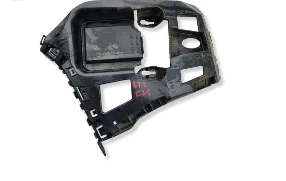 BMW 1 F20 F21 Bumper support mounting bracket corner 