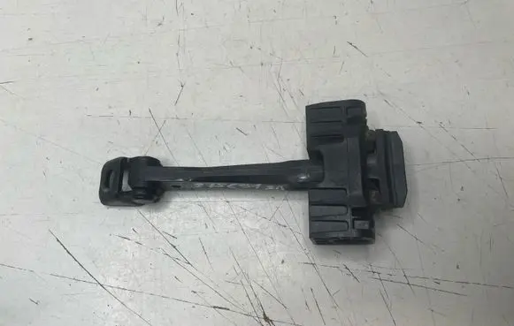 BMW 3 E90 E91 Rear door check strap stopper 7176808