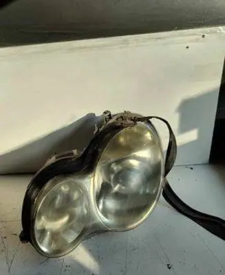 Mercedes-Benz C AMG W203 Headlight/headlamp 4839