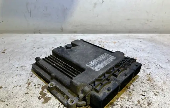 Renault Master III Engine control unit/module 0281017341 237101157R 237100899R