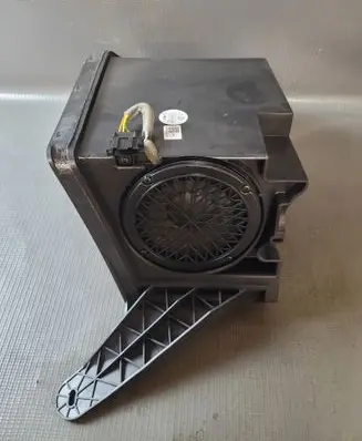 Skoda Octavia Mk3 (5E) Subwoofer speaker 5E0035412