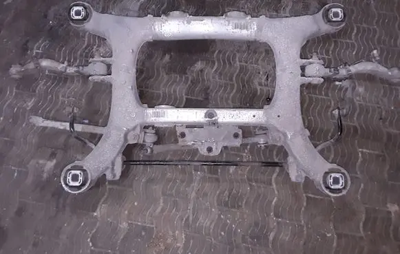 BMW 7 F01 F02 F03 F04 Rear subframe 6775883 677588304